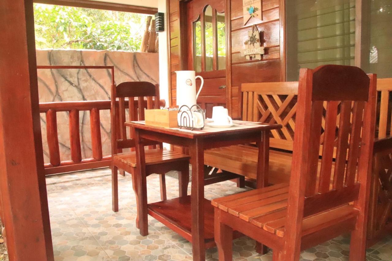Theresa'S Pension House ซาน วิเซนเต ภายนอก รูปภาพ